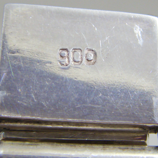 (b1132)Pulsera de plata maciza.